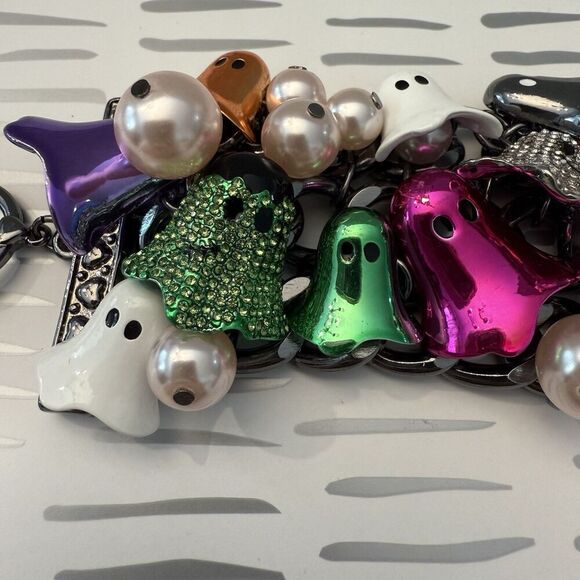 NWT Betsey Johnson Halloween Ghost Charm statement Bracelet Pearls & Charms $168 - Picture 2 of 7